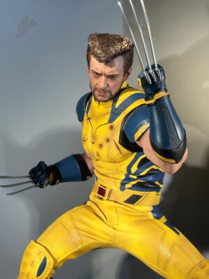 Hot Toys MMS754 Deadpool & Wolverine
Wolverine (Deluxe Version)
1/6th scale Collectible Figure