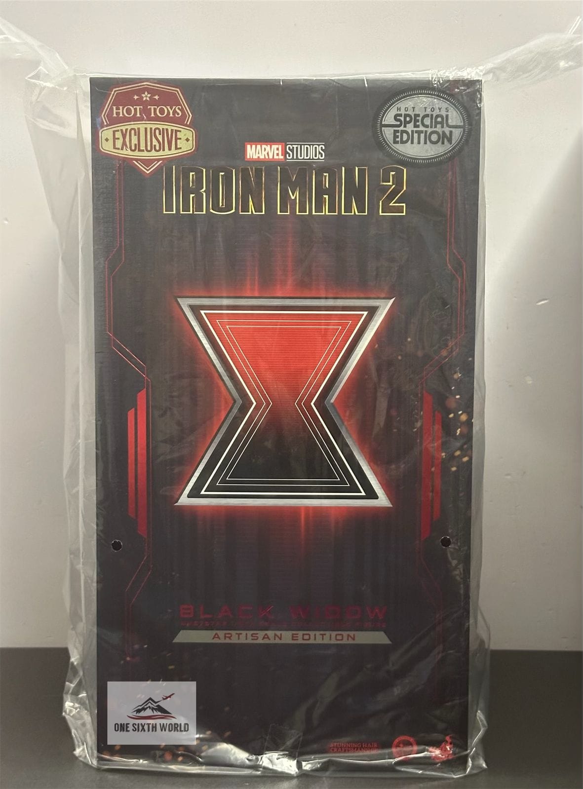 Hot Toys MMS757AEB Iron Man 2
Black Widow (Artisan Edition) Special Edition
1/6th scale Collectible Figure