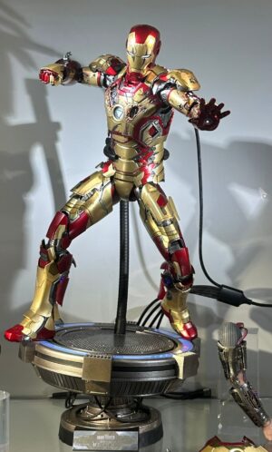 Hot Toys MMS759D66B Iron Man 3
Iron Man Mark XLII (2.0)(Deluxe Version) Special Edition
1/6th scale Collectible Figure