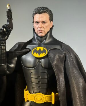 Hot Toys MMS770 Batman Returns
Batman (Deluxe Version)
1/6th scale Collectible Figure