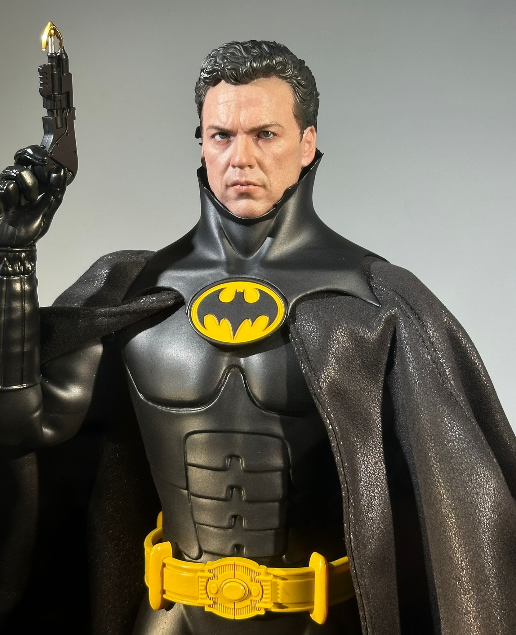 Hot Toys MMS770 Batman Returns
Batman (Deluxe Version)
1/6th scale Collectible Figure