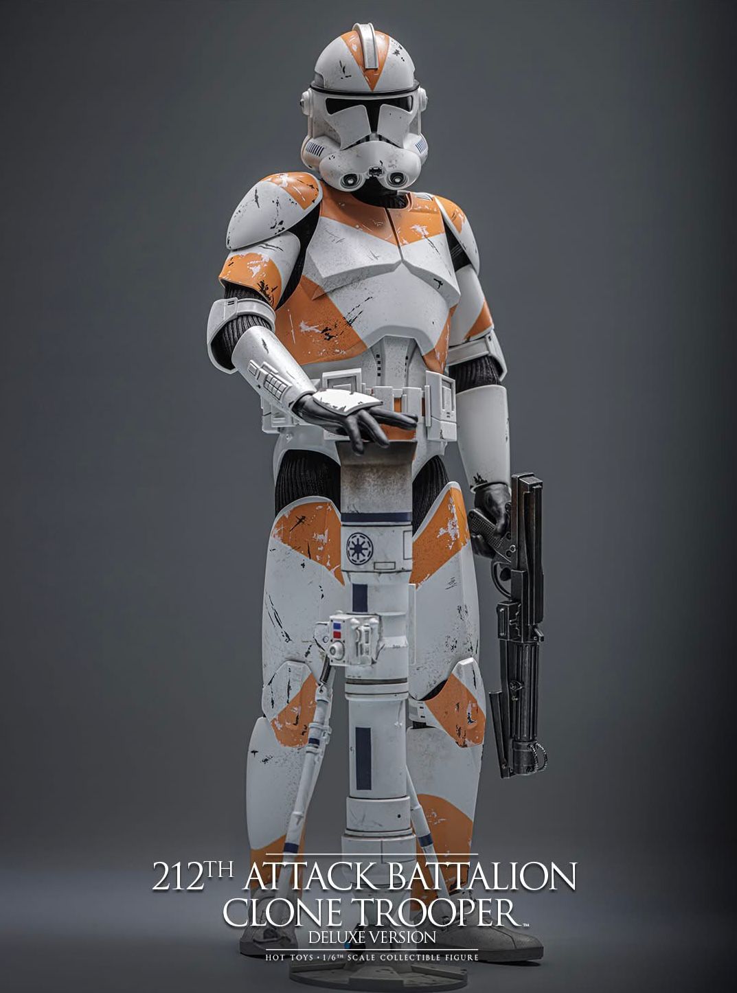 Hot Toys MMS852 Star Wars: Revenge of the Sith™
212th Attack Battalion Clone Trooper™ (Deluxe Version)
1/6th scale Collectible Figure - Image 2
