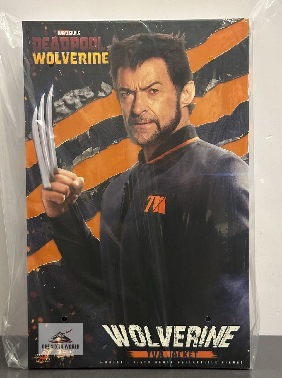 Hot Toys MMS756 Deadpool & Wolverine
Wolverine (TVA Jacket)
1/6th scale Collectible Figure - Image 5