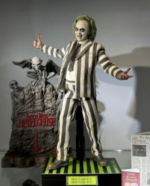 Hot Toys MMS767 Beetlejuice Beetlejuice
Beetlejuice
1/6th scale Collectible Figure