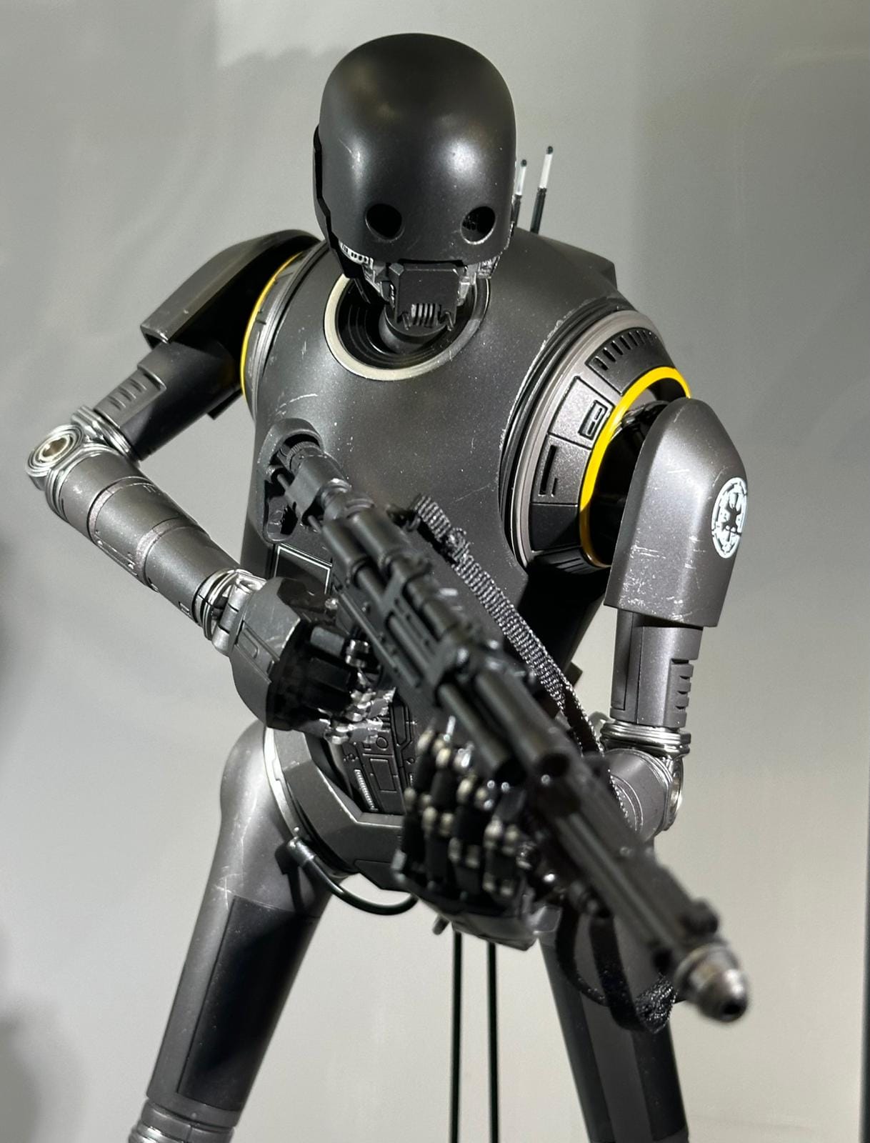 Hot Toys TMS156 Star Wars: Andor™
K-2SO
1/6th scale Collectible Figure