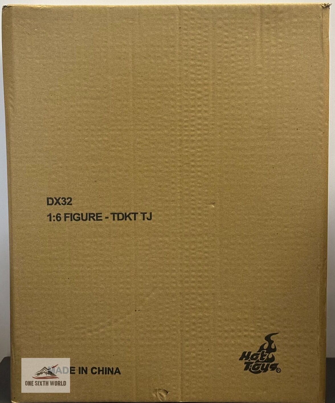 Hot Toys DX32 The Dark Knight Trilogy
The Joker
1/6th scale Collectible Figure - Image 2