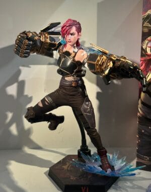 Hot Toys TMS138 Arcane
Vi
1/6th scale Collectible Figure