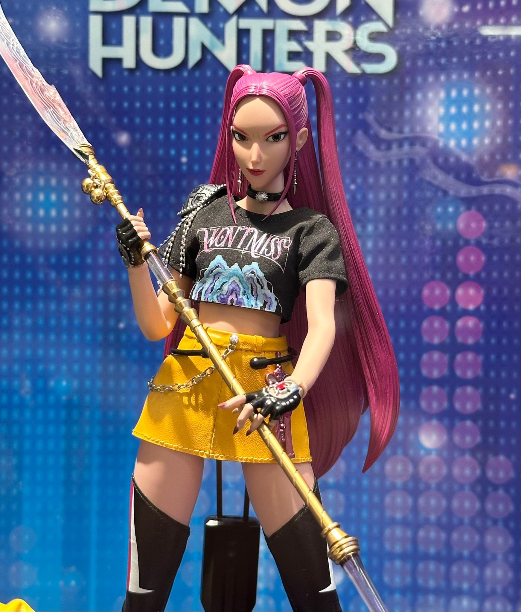 Hot Toys TMS177 KPop Demon Hunters
Mira
1/6th scale Collectible Figure