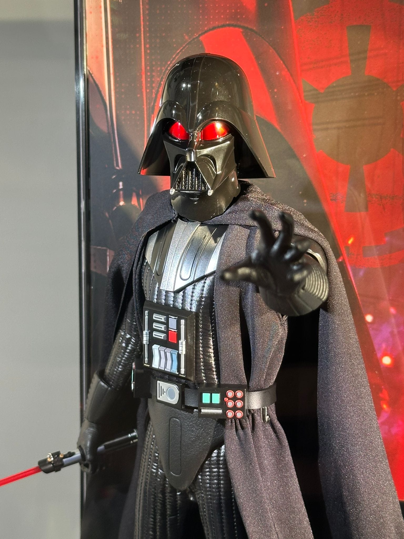 Hot Toys HONŌ STUDIO HS10 Star Wars: Rebels
Darth Vader™ Action Figure
1/6th scale Action Figure - Image 2