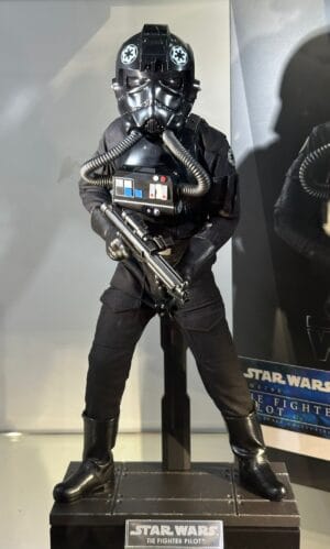 Hot Toys MMS798 Star Wars: Episode IV A New Hope™
TIE Fighter Pilot™
1/6th scale Collectible Figure