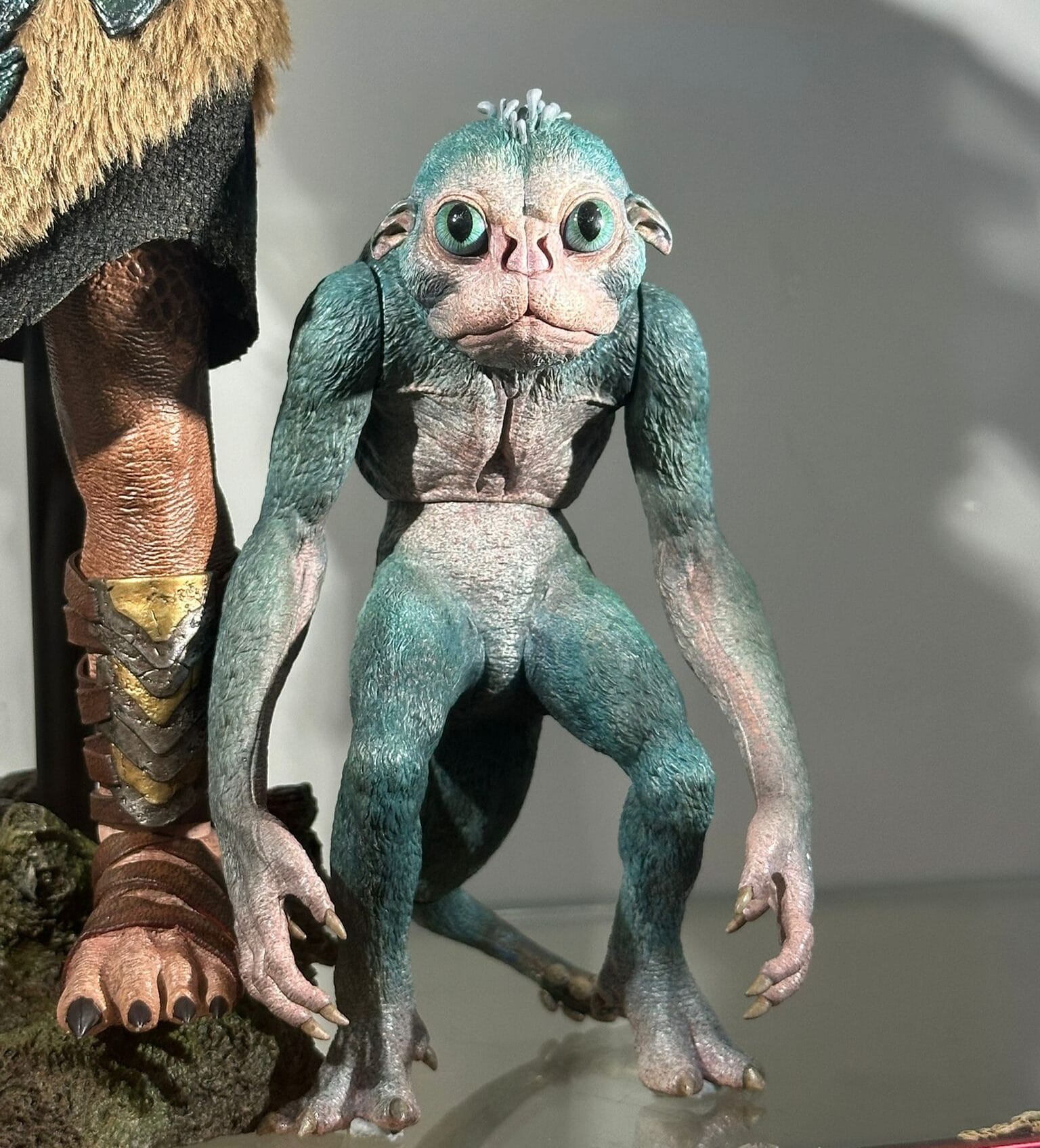 Hot Toys MMS873 Predator: Badlands
Dek (Bone Bison Armor) and Bud
1/6th scale Collectible Set - Image 6