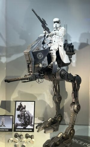 Hot Toys MMS875 Star Wars: The Mandalorian & Grogu™
Imperial Remnant AT-RT Driver™ and AT-RT™
1/6th scale Collectible Set