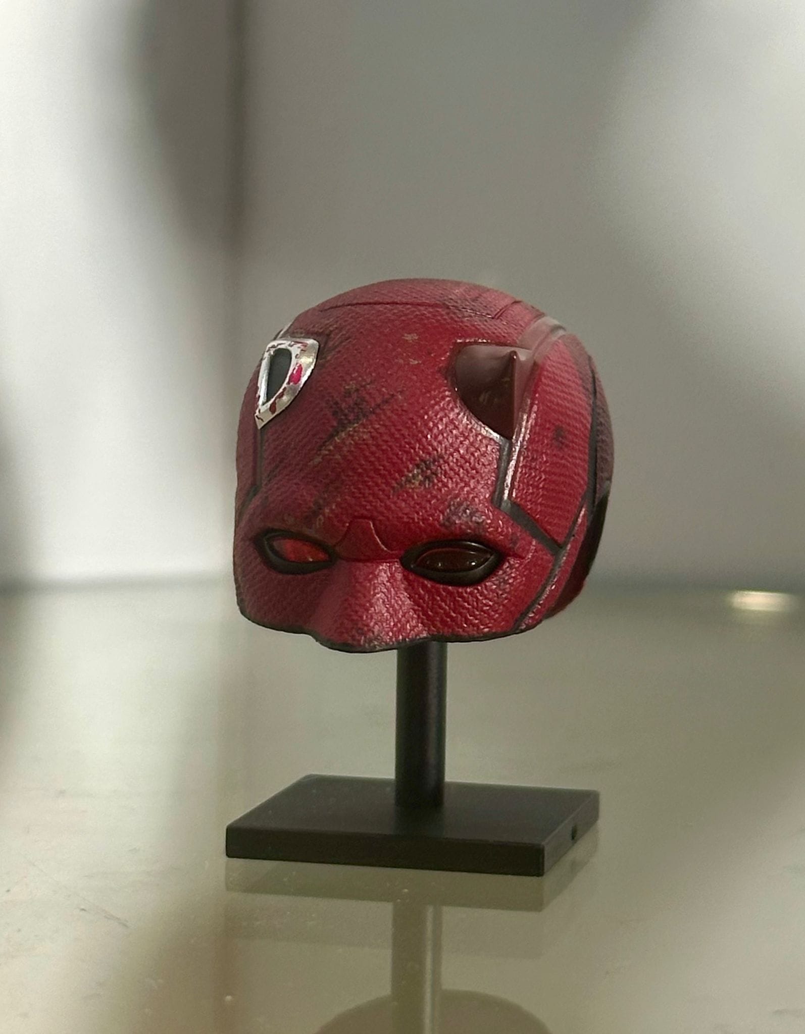 *Pre-Order Hot Toys TMS154 Daredevil: Born Again
Daredevil
1/6th scale Collectible Figure - Image 8