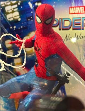 Hot Toys MMS862 Spider-Man: No Way Home
Spider-Man (Final Swing Suit) (Movie Promo Edition)
[Hot Toys Exclusive]
1/6th scale Collectible Figure