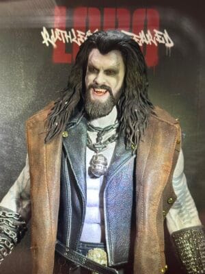 Hot Toys MMS890 Supergirl™
Lobo™
1/6th scale Collectible Figure