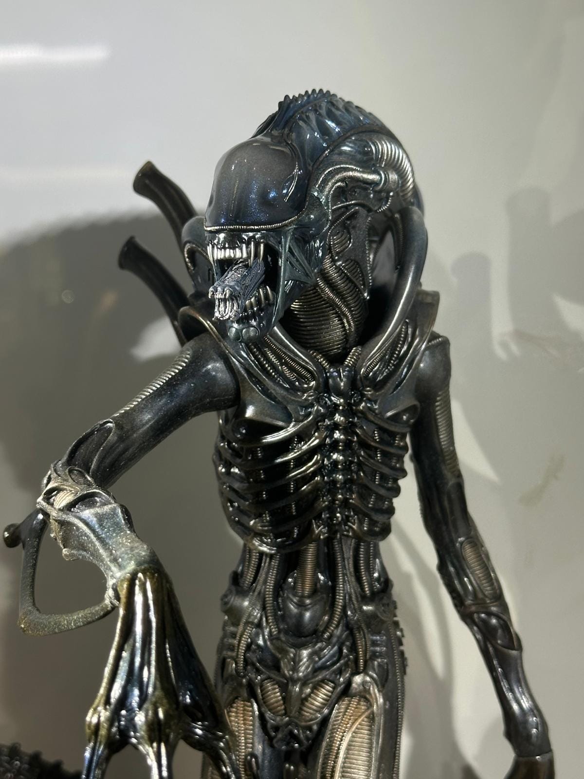 Hot Toys MMS899 Aliens
Alien Warrior (Deluxe Version)
1/6th scale Collectible Figure - Image 3