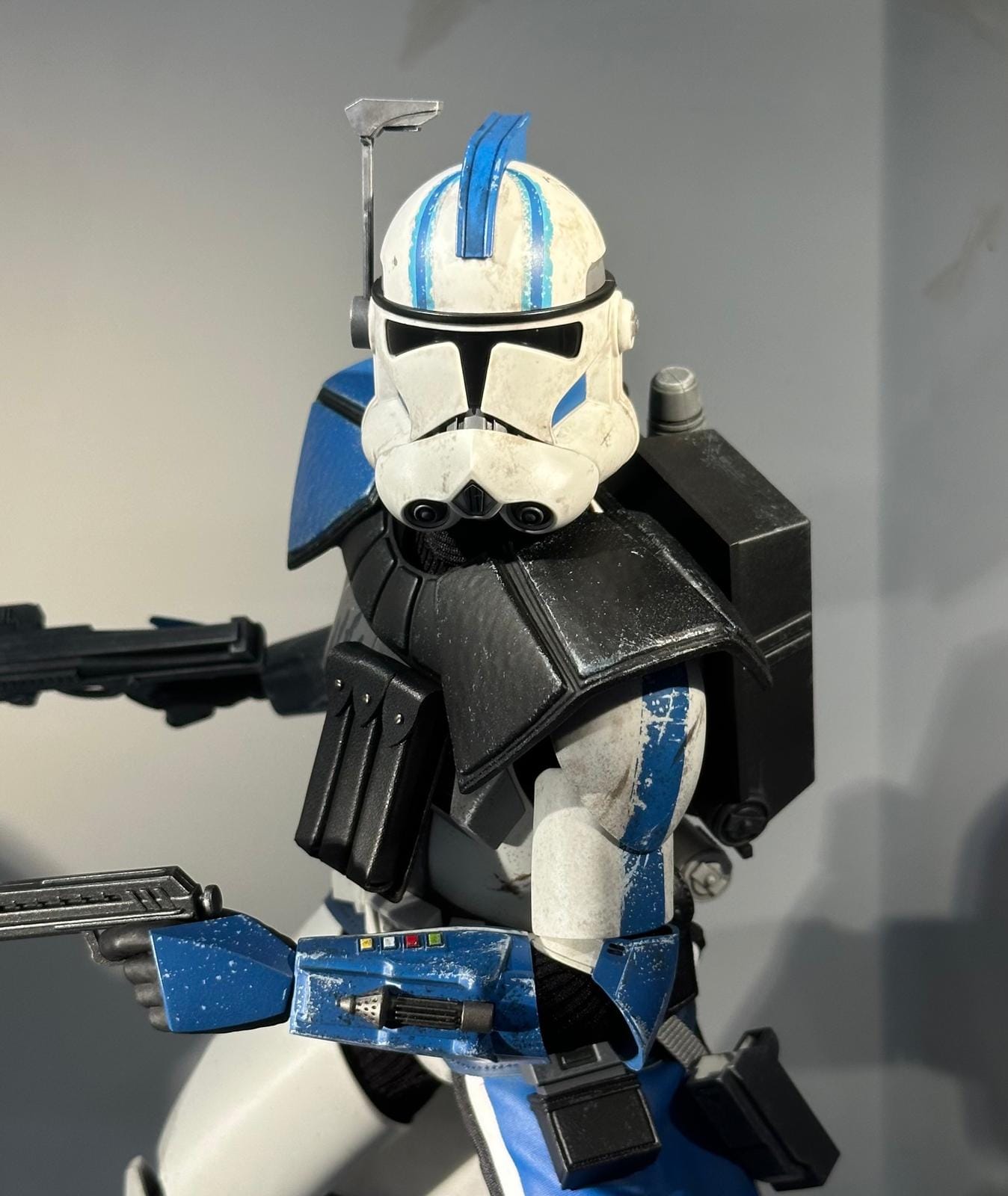 Hot Toys TMS133 Star Wars: The Clone Wars™
Arc Trooper Echo™
1/6th scale Collectible Figure