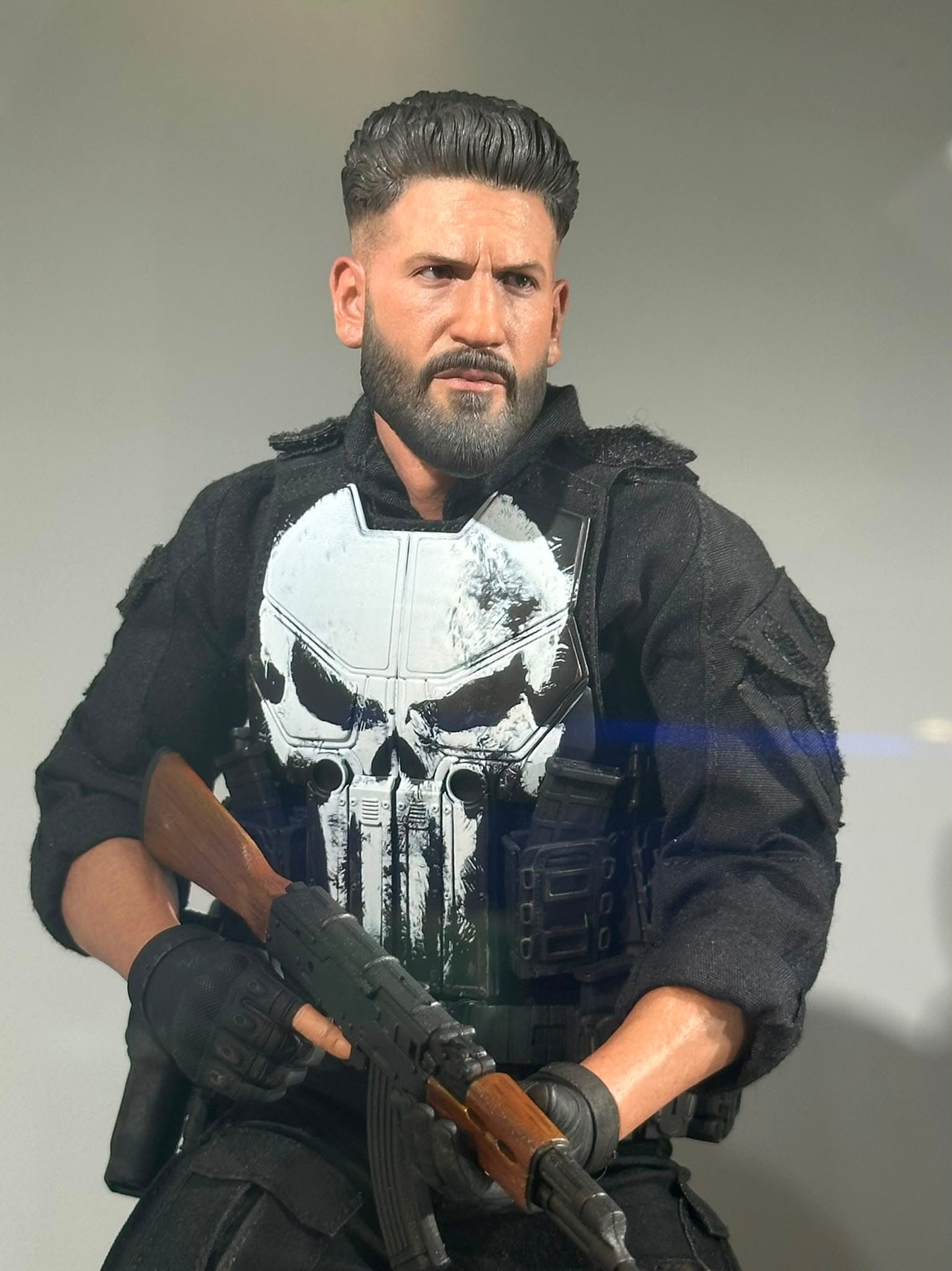 Hot Toys TMS190 The Punisher: One Last Kill
The Punisher
1/6th scale Collectible Figure