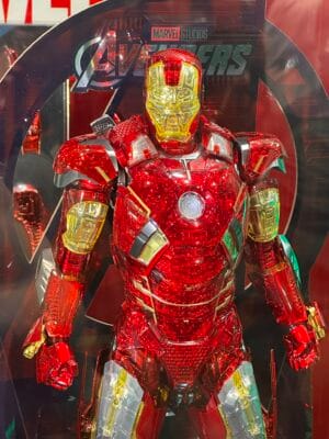 Hot Toys MMS870D82 The Avengers
Iron Man Mark VII (Exo-Chrome Clear Version)
1/6th scale Collectible Figure