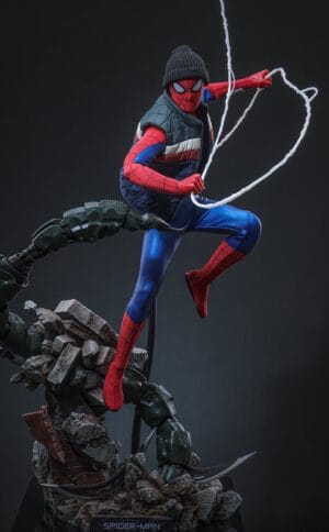 Hot Toys MMS893 Spider-Man: Brand New Day
Spider-Man (Deluxe Version)
1/6th scale Collectible Figure