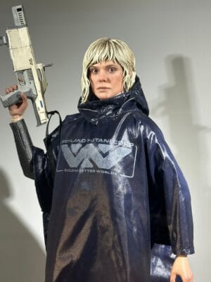 Hot Toys MMS900 Predator: Badlands
Thia & Bud
1/6th scale Collectible Set