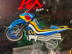 Hot Toys TMS182 Kamen Rider Black RX
Acrobatter
1/6th scale Collectible Vehicle