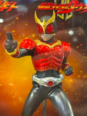 Hot Toys TMS191B Kamen Rider Kuuga
Kamen Rider Kuuga Special Edition
1/6th scale Collectible Figure