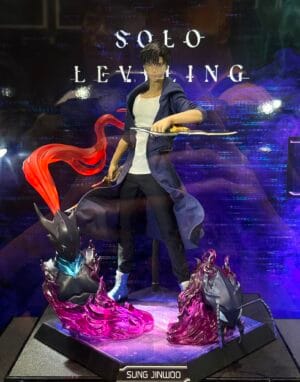 Hot Toys TMS193 Solo Leveling
Sung Jinwoo
1/6th scale Collectible Figure