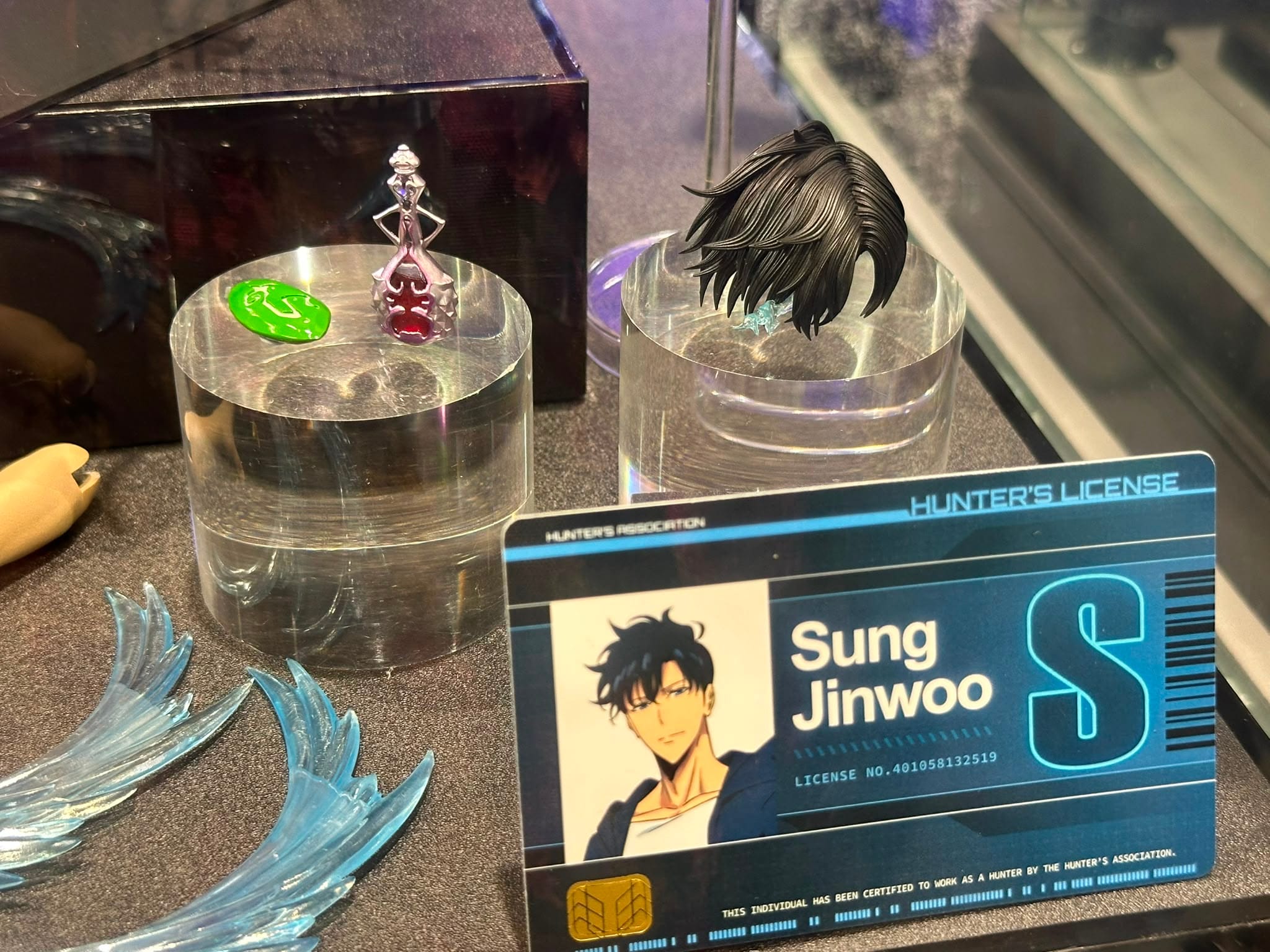 Hot Toys TMS193 Solo Leveling
Sung Jinwoo
1/6th scale Collectible Figure - Image 3