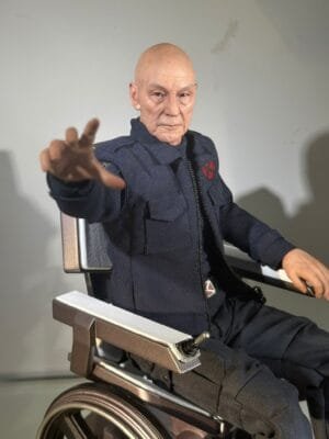 Hot Toys MMS917 Avengers: Doomsday
Professor X
1/6th scale Collectible Figure