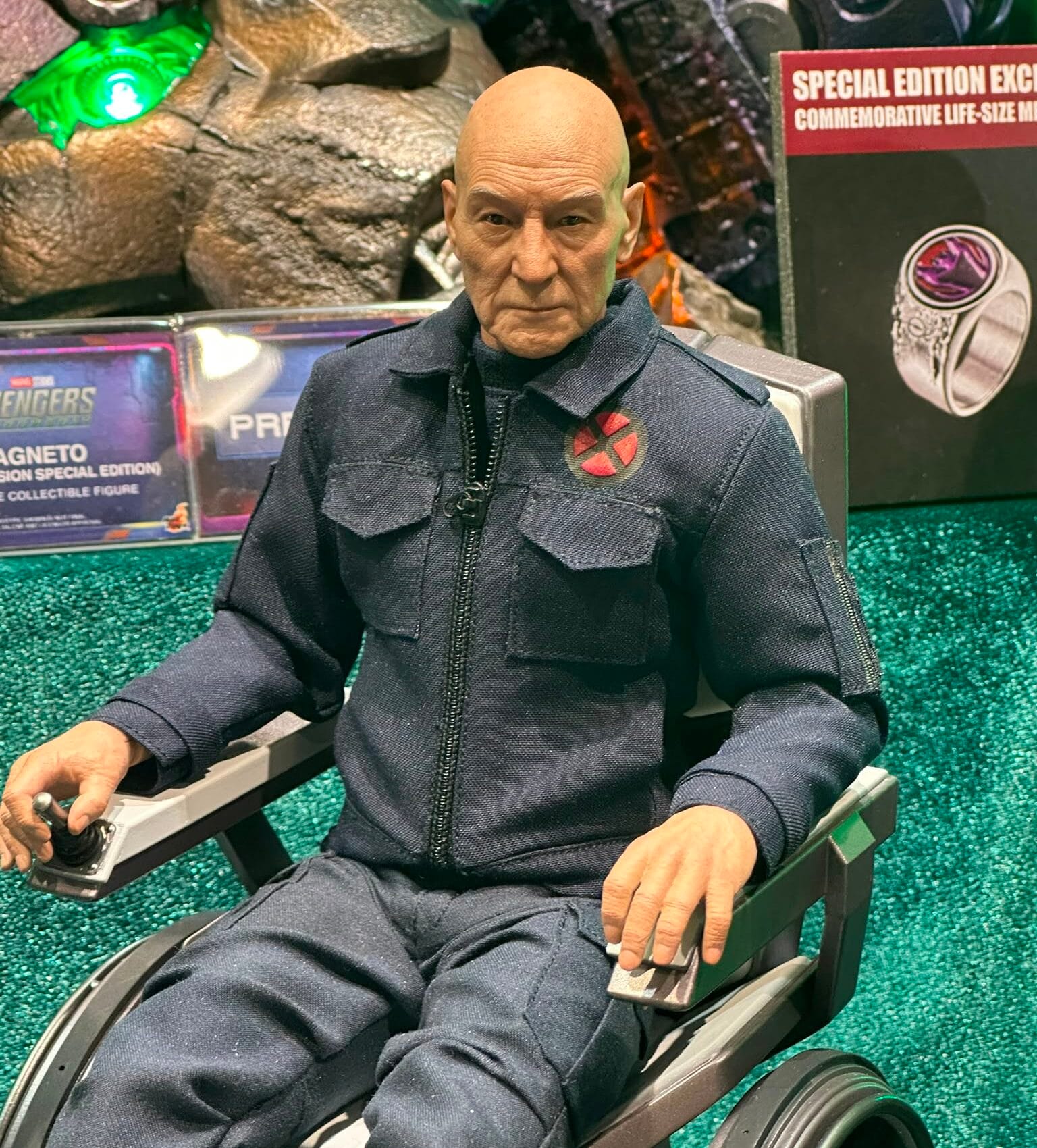 Hot Toys MMS917 Avengers: Doomsday
Professor X
1/6th scale Collectible Figure - Image 2