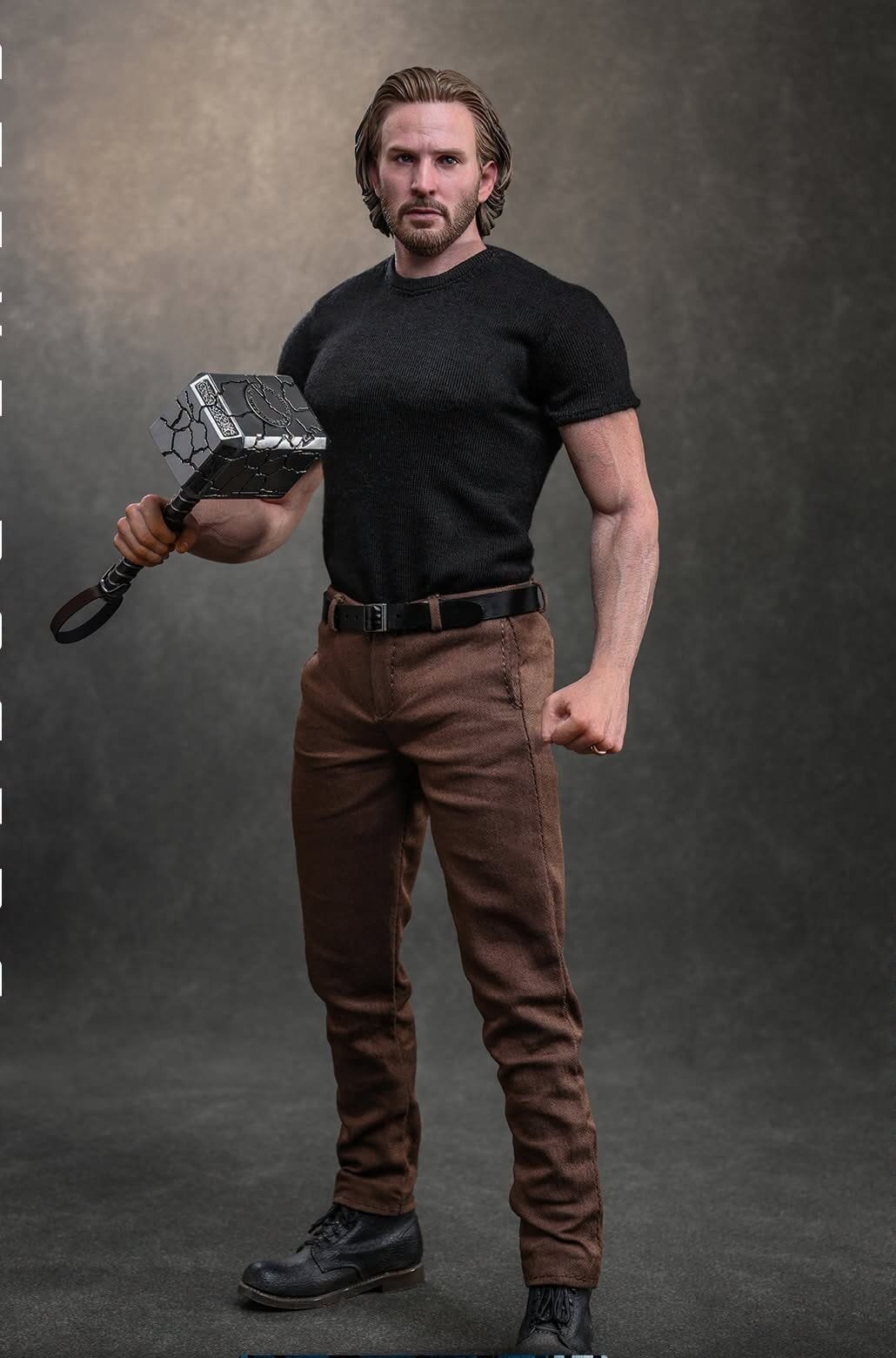Hot Toys MMS928B Avengers: Doomsday
Steve Rogers Special Edition
1/6th scale Collectible Figure